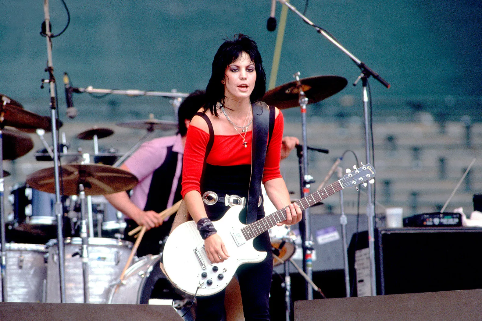 Joan Jett Age Net Worth And Financial Journey